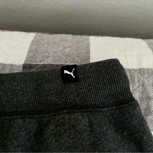 Puma Gray & Charcoal Sweatpants Set, like new. - Picture 9 of 16